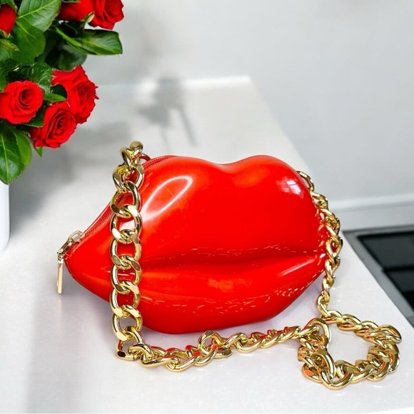 Olivia Miller Makeup Case Cherry Red Jelly Lips Gold Chain Valentines Day Gift - Picture 5 of 9